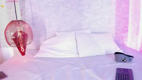 Alahia online show from October 20, 2025, 11:32 am