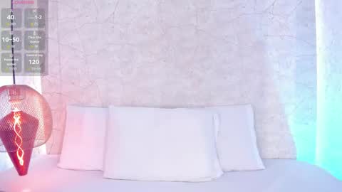 Alahia online show from November 27, 2025, 8:00 pm