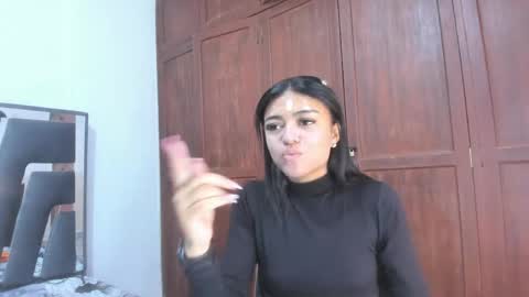 Alaia2  online show from April 28, 2026, 2:44 pm