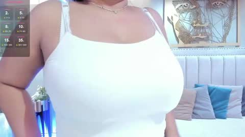 Snapshot of alaiasmile_ chatting on May 13, 2026, 7:22 pm online show from May 13, 2026, 7:22 pm