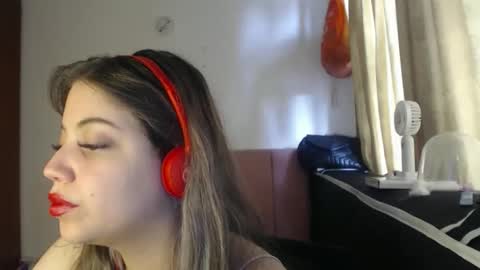 alaina_blessed online show from May 1, 2026, 8:35 pm