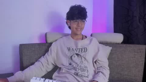 Snapshot of alan18n chatting on March 10, 2025, 8:56 pm alan18n online show from March 10, 2025, 8:56 pm