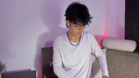 Snapshot of alan18n chatting on March 11, 2025, 4:07 pm alan18n online show from March 11, 2025, 4:07 pm