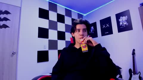 Alan Boy online show from December 17, 2025, 12:00 pm