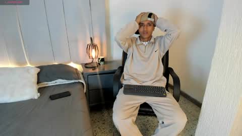 Snapshot of alan_colthon chatting on April 16, 2026, 2:56 am alan_colthon online show from April 16, 2026, 2:56 am