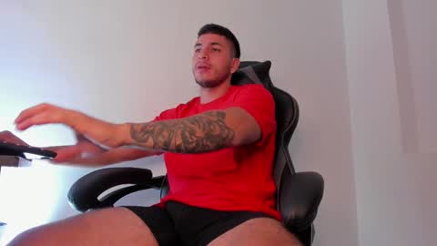 Snapshot of alan_muscle chatting on February 20, 2025, 5:12 am Alan online show from February 20, 2025, 5:12 am