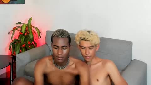 Snapshot of alan_scot chatting on December 24, 2024, 10:06 pm Alan and Criss - WE JUST FRIENDS WITH BENEFITS BOTH VERS online show from December 24, 2024, 10:06 pm