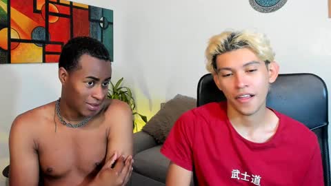 Snapshot of alan_scot chatting on January 16, 2025, 2:51 am Alan and Criss - WE JUST FRIENDS WITH BENEFITS BOTH VERS online show from January 16, 2025, 2:51 am