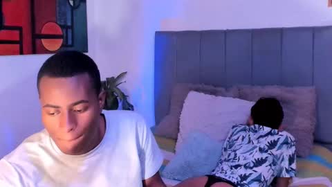 Snapshot of alan_scot chatting on October 10, 2025, 2:21 am Alan and Criss - WE JUST FRIENDS WITH BENEFITS BOTH VERS online show from October 10, 2025, 2:21 am