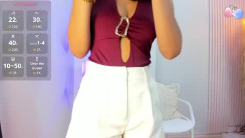 Snapshot of alana__rossetti chatting on April 2, 2026, 12:14 pm Alana online show from April 2, 2026, 12:14 pm