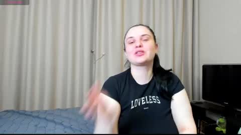 Julia online show from July 6, 2026, 5:59 pm