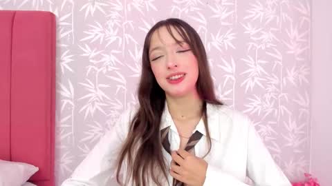 Alana online show from November 16, 2025, 4:56 pm