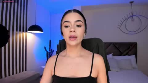 Alana online show from November 19, 2025, 12:49 pm