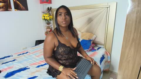 Snapshot of alanavega12 chatting on January 5, 2025, 1:24 am alana online show from January 5, 2025, 1:24 am