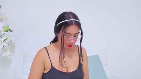  Alana Whitte  online show from January 11, 2026, 2:11 pm