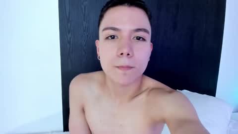 alanblack1 online show from January 28, 2025, 6:28 pm