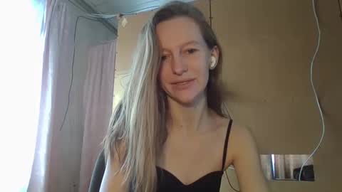 Elisa online show from February 24, 2025, 11:54 am