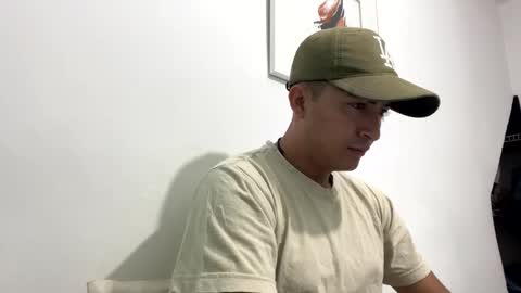 Snapshot of alanj998 chatting on September 29, 2025, 11:37 am alanj998 online show from September 29, 2025, 11:37 am