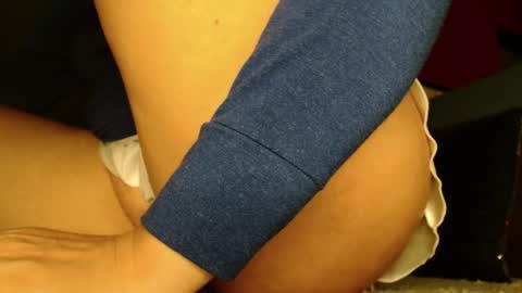 Snapshot of alanna_gold chatting on November 2, 2025, 4:42 pm Alanna online show from November 2, 2025, 4:42 pm