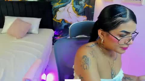 Alana online show from June 23, 2026, 7:01 pm