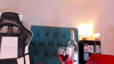 Snapshot of alannaughty_ chatting on February 14, 2025, 3:54 am alannaughty_ online show from February 14, 2025, 3:54 am