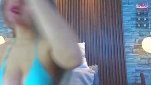 Snapshot of alannavidal chatting on June 25, 2026, 2:22 am alannavidal online show from June 25, 2026, 2:22 am