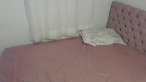 alatinmermaid online show from May 17, 2026, 5:31 pm