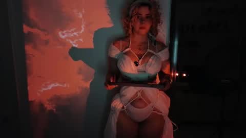 albaandthayron online show from April 15, 2026, 12:12 pm