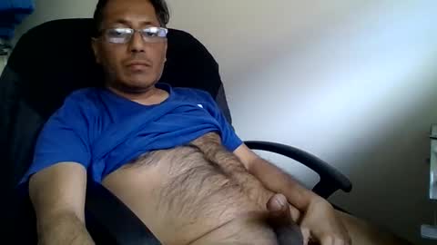 albalchal1973 online show from September 9, 2025, 1:38 am