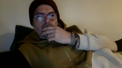 Snapshot of albandant chatting on December 24, 2024, 12:55 pm albandant online show from December 24, 2024, 12:55 pm