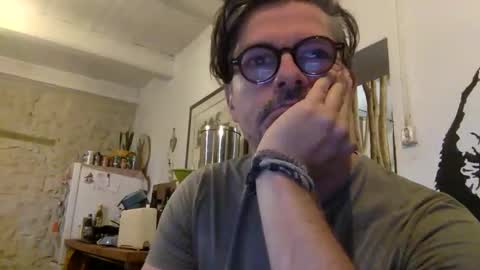 Snapshot of albandant chatting on September 12, 2025, 7:19 am albandant online show from September 12, 2025, 7:19 am