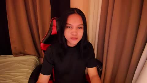 Snapshot of albedoxx chatting on March 3, 2025, 6:37 am Albedo online show from March 3, 2025, 6:37 am