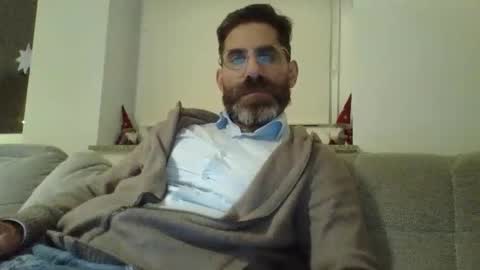 Snapshot of alcatrazcage chatting on December 10, 2024, 9:22 pm Alcatrazcage online show from December 10, 2024, 9:22 pm