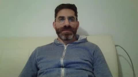 Snapshot of alcatrazcage chatting on December 17, 2024, 5:07 am Alcatrazcage online show from December 17, 2024, 5:07 am