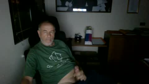 Snapshot of aleandela chatting on July 27, 2026, 8:05 pm aleandela online show from July 27, 2026, 8:05 pm