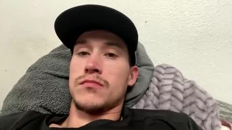 Snapshot of alecurclit chatting on December 16, 2024, 12:15 am alecurclit online show from December 16, 2024, 12:15 am