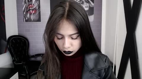 Snapshot of aleesha_cameron02 chatting on October 27, 2025, 12:09 pm Ale online show from October 27, 2025, 12:09 pm