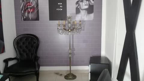 Snapshot of aleesha_cameron02 chatting on November 8, 2025, 12:16 pm Ale online show from November 8, 2025, 12:16 pm