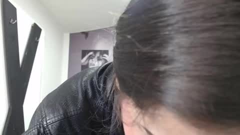 Snapshot of aleesha_cameron02 chatting on December 14, 2025, 11:59 am Ale online show from December 14, 2025, 11:59 am