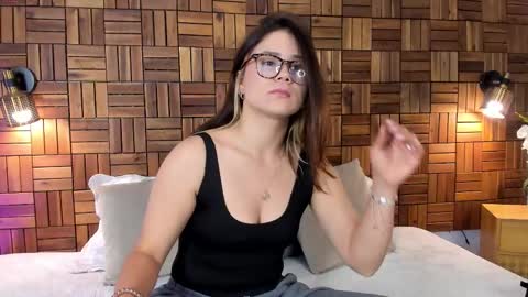 Snapshot of aleessiia chatting on February 9, 2026, 6:01 pm alessia online show from February 9, 2026, 6:01 pm