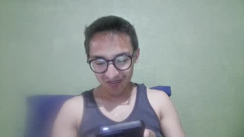 Snapshot of aleexrune chatting on April 22, 2026, 10:44 pm aleexrune online show from April 22, 2026, 10:44 pm
