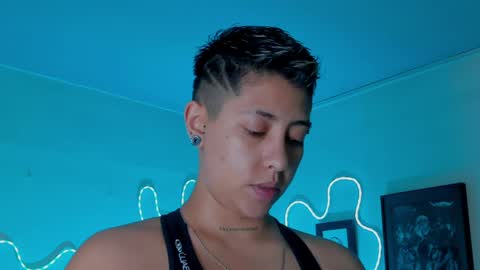 Alejandra online show from April 10, 2026, 3:39 pm