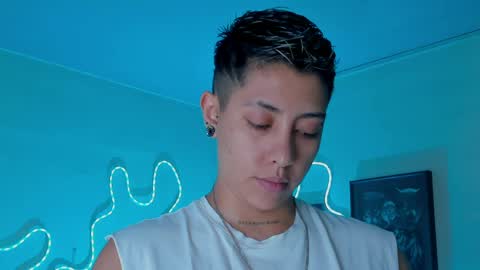 Alejandra online show from April 11, 2026, 5:17 pm