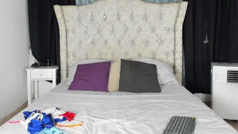Snapshot of aleja_spearsx chatting on June 20, 2026, 12:08 pm Alejandra online show from June 20, 2026, 12:08 pm