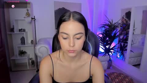 Alejandra online show from March 8, 2025, 2:30 pm