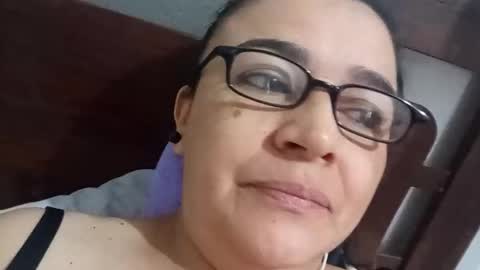 alejakin online show from November 18, 2025, 3:27 pm