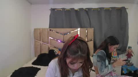 alejando_cb online show from June 5, 2026, 1:01 am