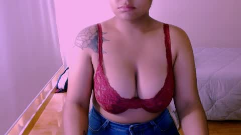 Snapshot of alejandra_conde chatting on April 1, 2026, 5:54 pm Alejandra online show from April 1, 2026, 5:54 pm