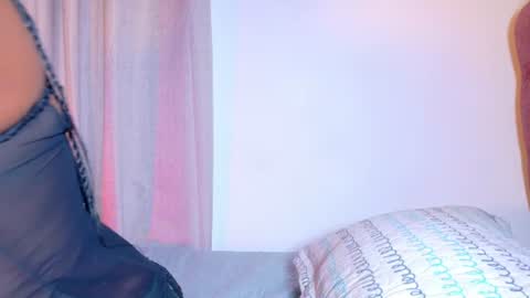 Snapshot of alejandra_dunn1 chatting on June 27, 2026, 2:05 am alejandra_dunn1 online show from June 27, 2026, 2:05 am