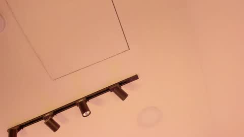 Alejandra online show from April 10, 2026, 11:48 am